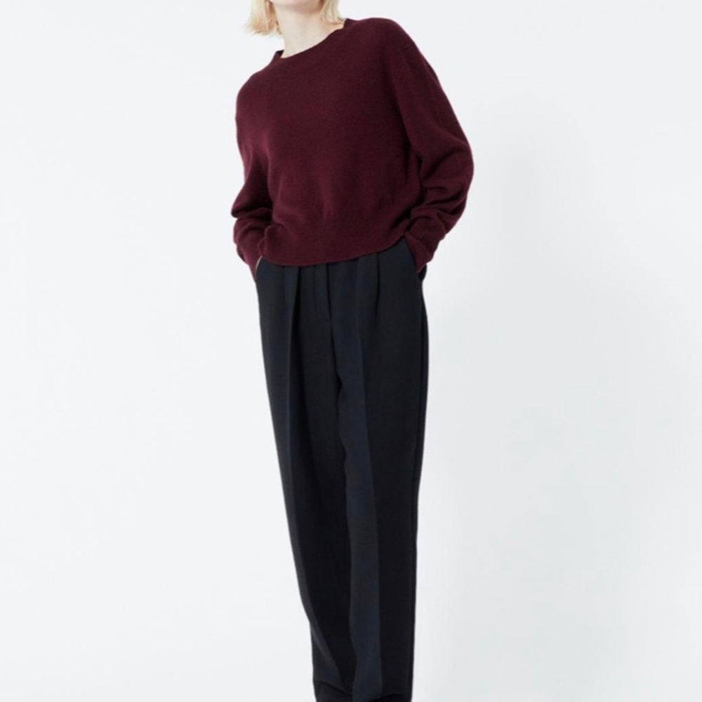 Burgundy Cashmere cropped long sleeve sweater